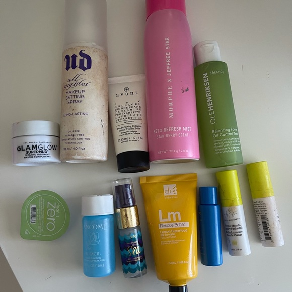 Makeup bundle - Picture 4 of 4